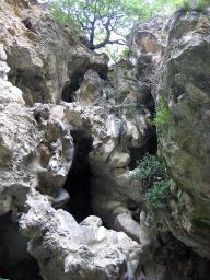 Grotte in der Villa Gregoriana